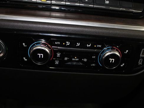 Used 2024 GMC Sierra 1500 SLT image 31