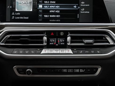 Used 2021 BMW X5 xDrive45e w/ M Sport Package image 12