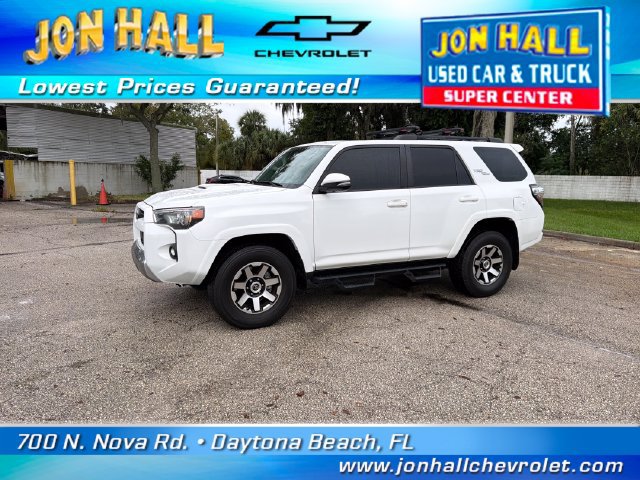 Used 2021 Toyota 4Runner TRD Off-Road Premium w/ Moonroof Package AWD/4WD image 2