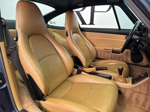 Used 1997 Porsche 911 Carrera RWD image 17