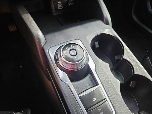 Used 2025 Ford Escape ST-Line image 28