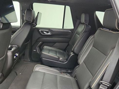 Used 2021 GMC Yukon SLT w/ SLT Premium Package image 22
