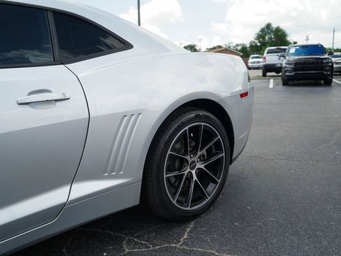 Used 2015 Chevrolet Camaro LT RWD image 21