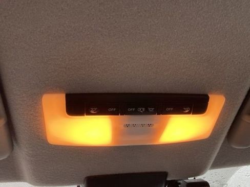 Used 2022 Nissan Kicks S image 19