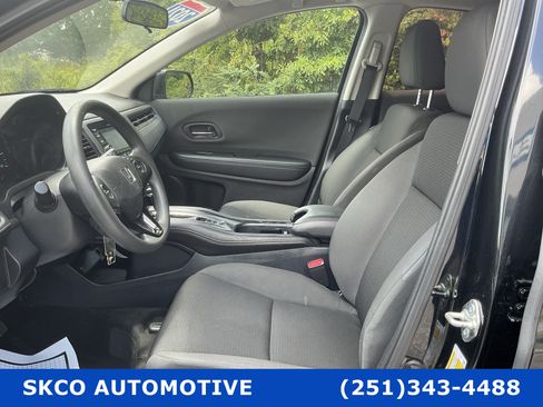 Used 2021 Honda HR-V LX image 11
