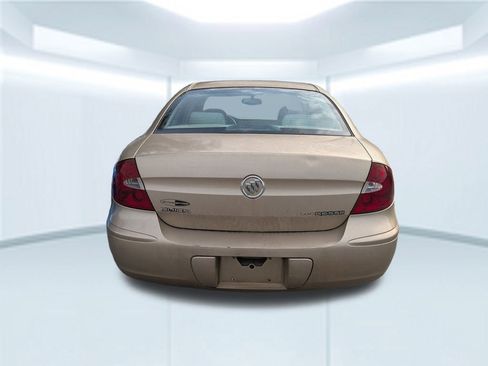 Used 2005 Buick LaCrosse CX image 4
