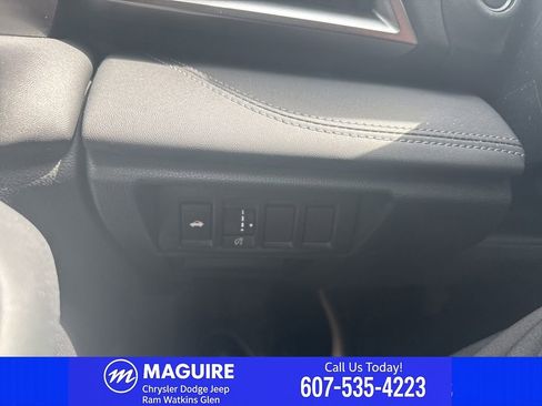 Used 2025 Subaru Legacy Limited AWD/4WD image 23