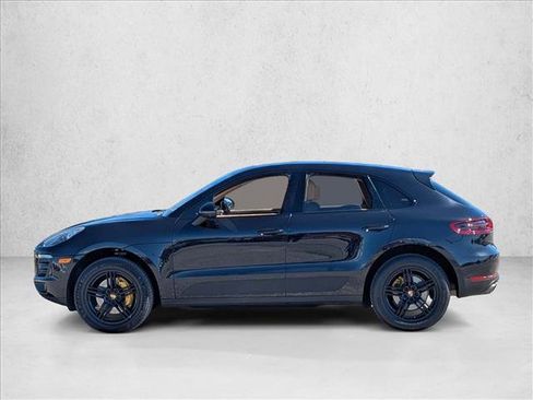 Used 2017 Porsche Macan S image 9