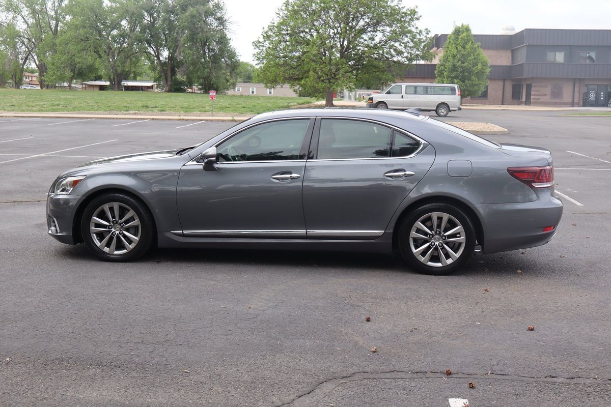 Used 2014 Lexus LS 460 AWD w/ Comfort Package image 9