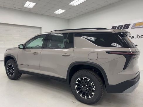 New 2026 Chevrolet Traverse Z71 w/ Driver Confidence Package AWD/4WD image 7