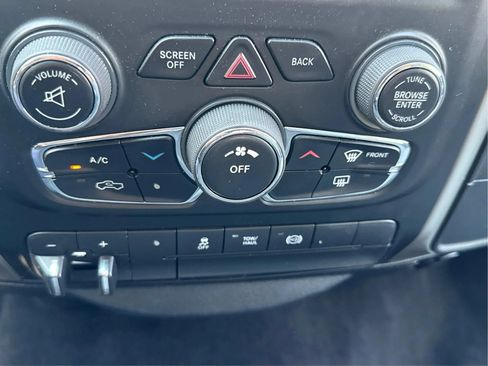 Used 2016 RAM 2500 SLT AWD/4WD image 22