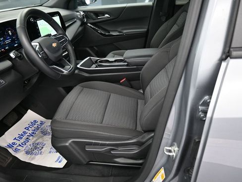 Used 2025 Chevrolet Equinox LT AWD/4WD image 27