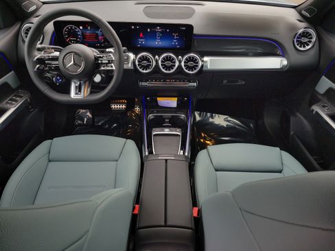 Certified 2026 Mercedes-Benz GLB 35 AMG 4MATIC image 11
