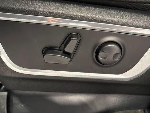 Used 2023 RAM 1500 Laramie AWD/4WD image 30