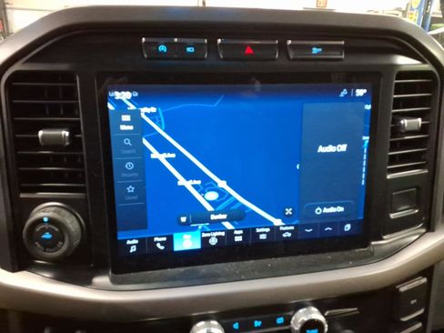 Used 2024 Ford F150 XLT w/ Tow/Haul Package image 9