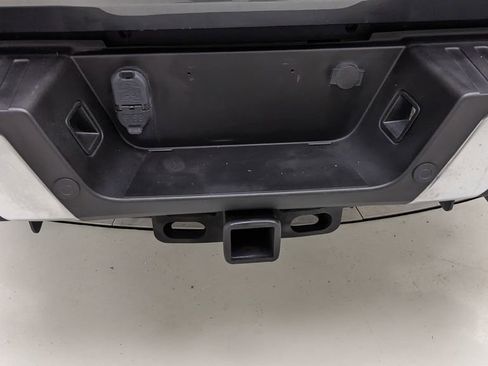 Used 2017 Ford F350 Lariat w/ Chrome Package image 6