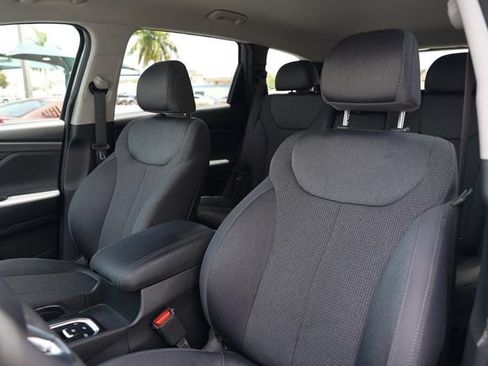Used 2020 Hyundai Santa Fe SEL FWD image 10