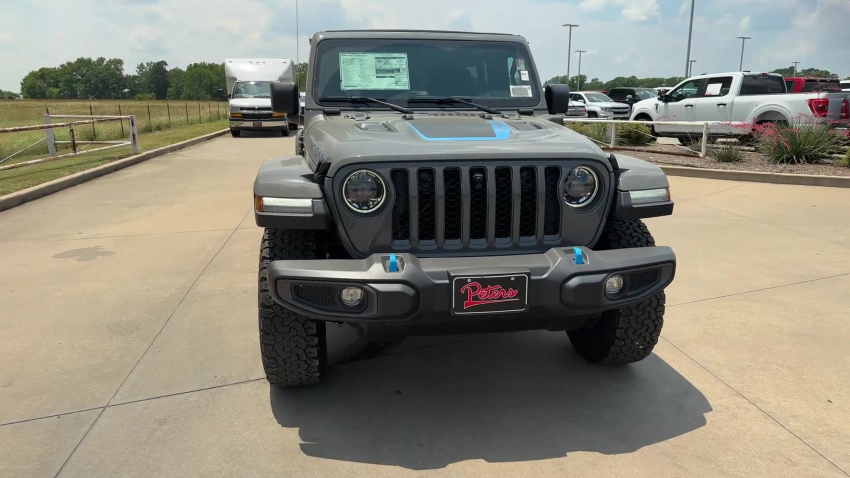 New 2023 Jeep Wrangler Unlimited Rubicon 4xe w/ Cold Weather Group AWD/4WD image 3