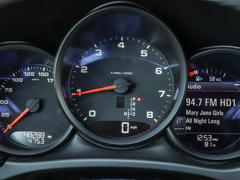 Used 2021 Porsche Macan image 22