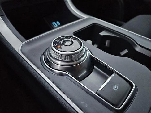 New 2024 Ford Edge SE image 13