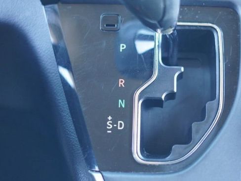 Used 2020 Toyota Sienna SE image 24