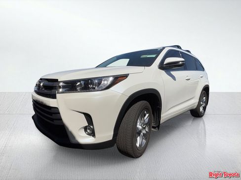 Used 2019 Toyota Highlander Limited image 2