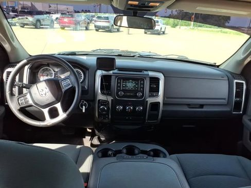 Used 2018 RAM 1500 Classic SLT AWD/4WD image 7