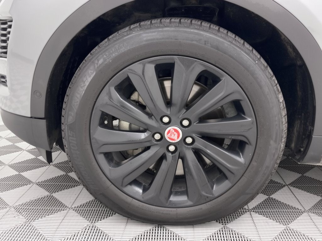 Used 2020 Jaguar E-PACE SE AWD/4WD image 13