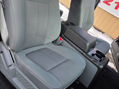 Used 2011 Ford F150 XLT w/ XLT Chrome Pkg image 13