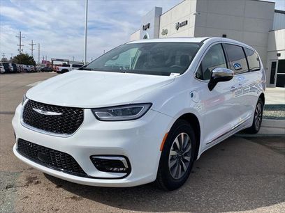 Certified 2023 Chrysler Pacifica Limited