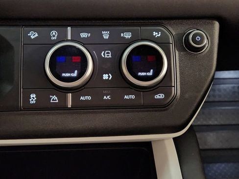 Used 2025 Land Rover Defender 110 S image 18