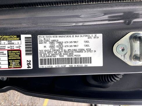 Used 2024 Toyota Tacoma SR5 AWD/4WD image 30