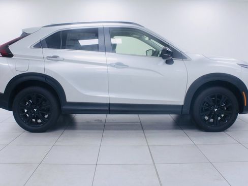 Used 2024 Mitsubishi Eclipse Cross Black Edition image 23