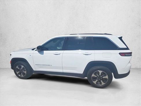 Used 2024 Jeep Grand Cherokee Limited 4xe AWD/4WD image 9