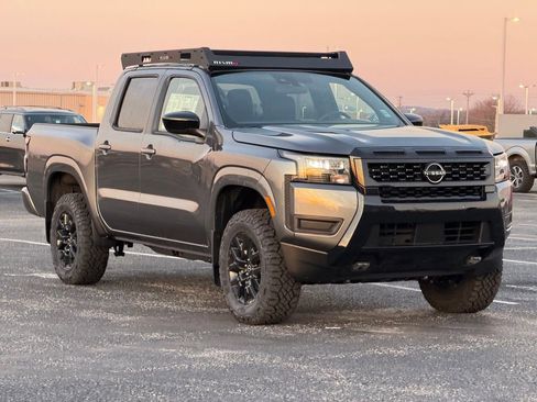 New 2026 Nissan Frontier SV w/ Tow Package AWD/4WD image 2