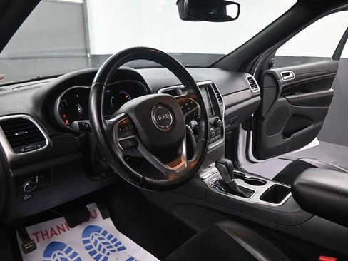 Used 2018 Jeep Grand Cherokee Altitude image 13