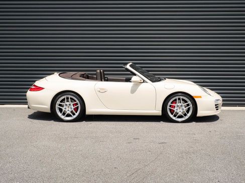 Used 2011 Porsche 911 Carrera S RWD image 22