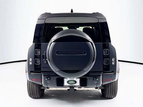 Used 2024 Land Rover Defender 110 X AWD/4WD image 6