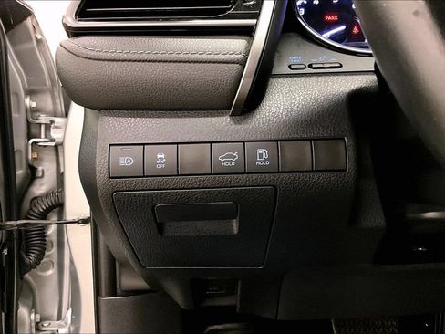 Used 2020 Toyota Camry SE AWD/4WD image 15