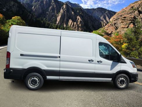 Used 2020 Ford Transit 250 Medium Roof w/ Load Area Protection Package RWD image 2