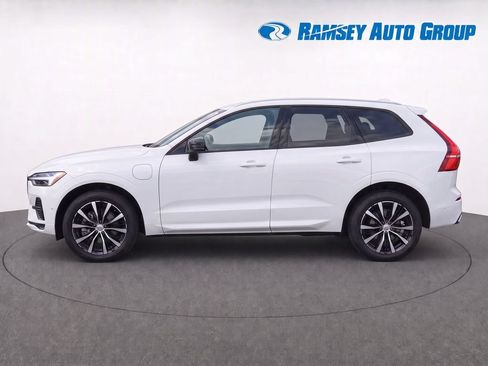 Used 2024 Volvo XC60 B5 Plus w/ Protection Package Premier AWD/4WD image 6
