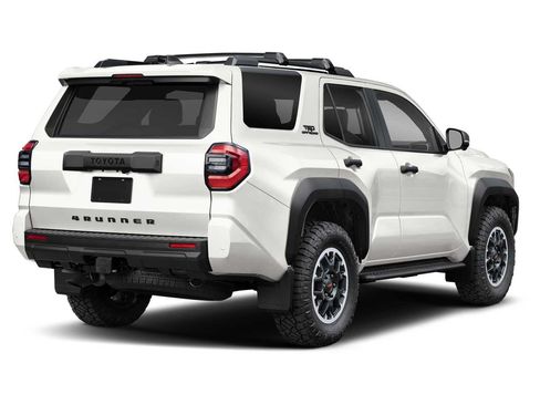 Used 2025 Toyota 4Runner TRD Off-Road Premium AWD/4WD image 2