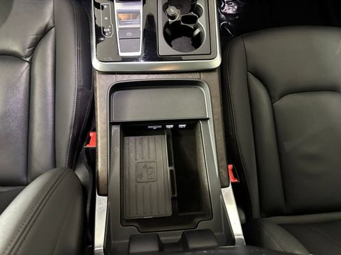 Used 2020 Audi Q7 3.0T Premium w/ Convenience Package AWD/4WD image 30