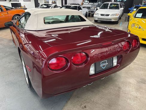 Used 2003 Chevrolet Corvette Convertible w/ Preferred Equipment Group1 image 8