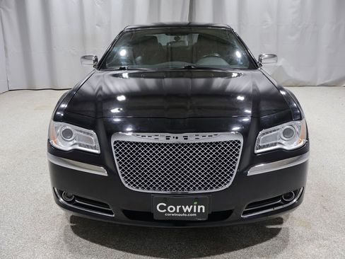 Used 2013 Chrysler 300 RWD image 7