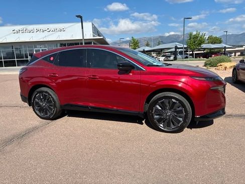 Certified 2025 Nissan Murano Platinum w/ Cargo Package AWD/4WD image 12