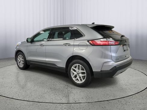 Certified 2023 Ford Edge SEL w/ Convenience Package AWD/4WD image 3