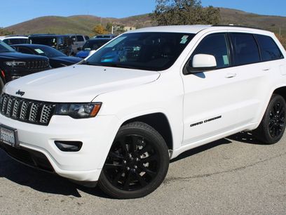 Used 2018 Jeep Grand Cherokee Altitude