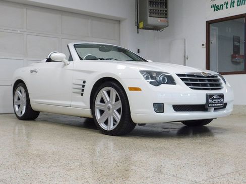 Used 2005 Chrysler Crossfire Limited RWD image 6