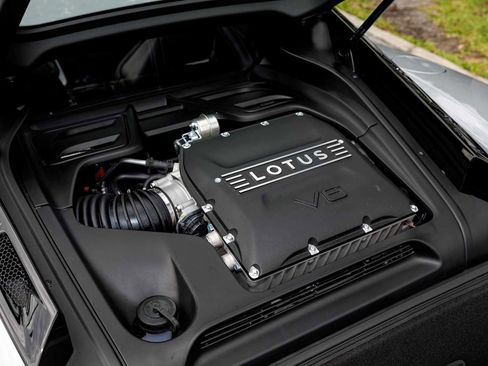 New 2025 Lotus Emira image 64